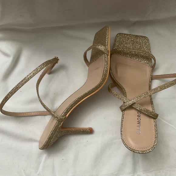 Sandals - Picture 2 of 6